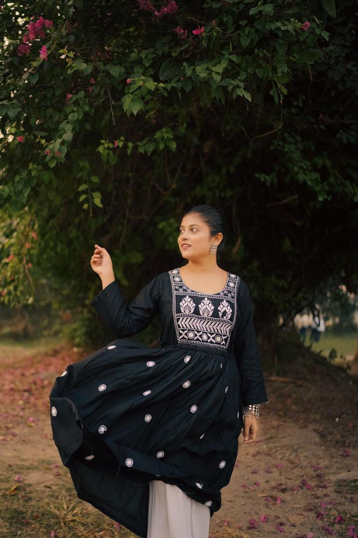 Black Hoor Chikankari Anarkali