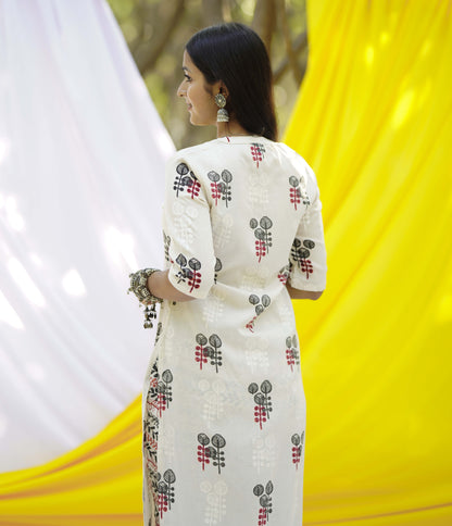 Off-White Printed Cotton Straight Kurta With Trousers