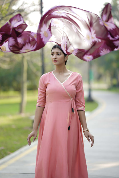 Women Crepe Kurta Dupatta Set