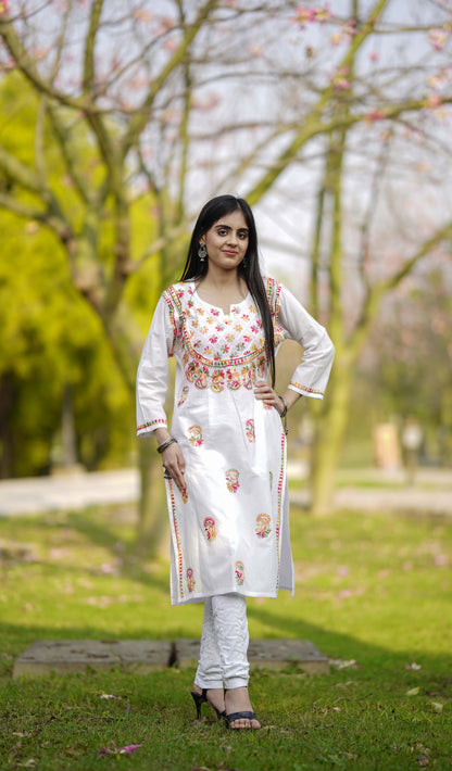 Heer Black Straight Kurta With Back Print