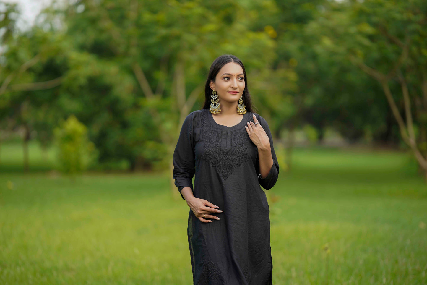 STARDUST BLACK CHIKANKARI KURTA